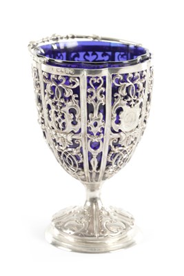 Lot 375 - A LATE 18TH/19TH STERLING SILVER AND BLUE GLASS SUGAR BOWL