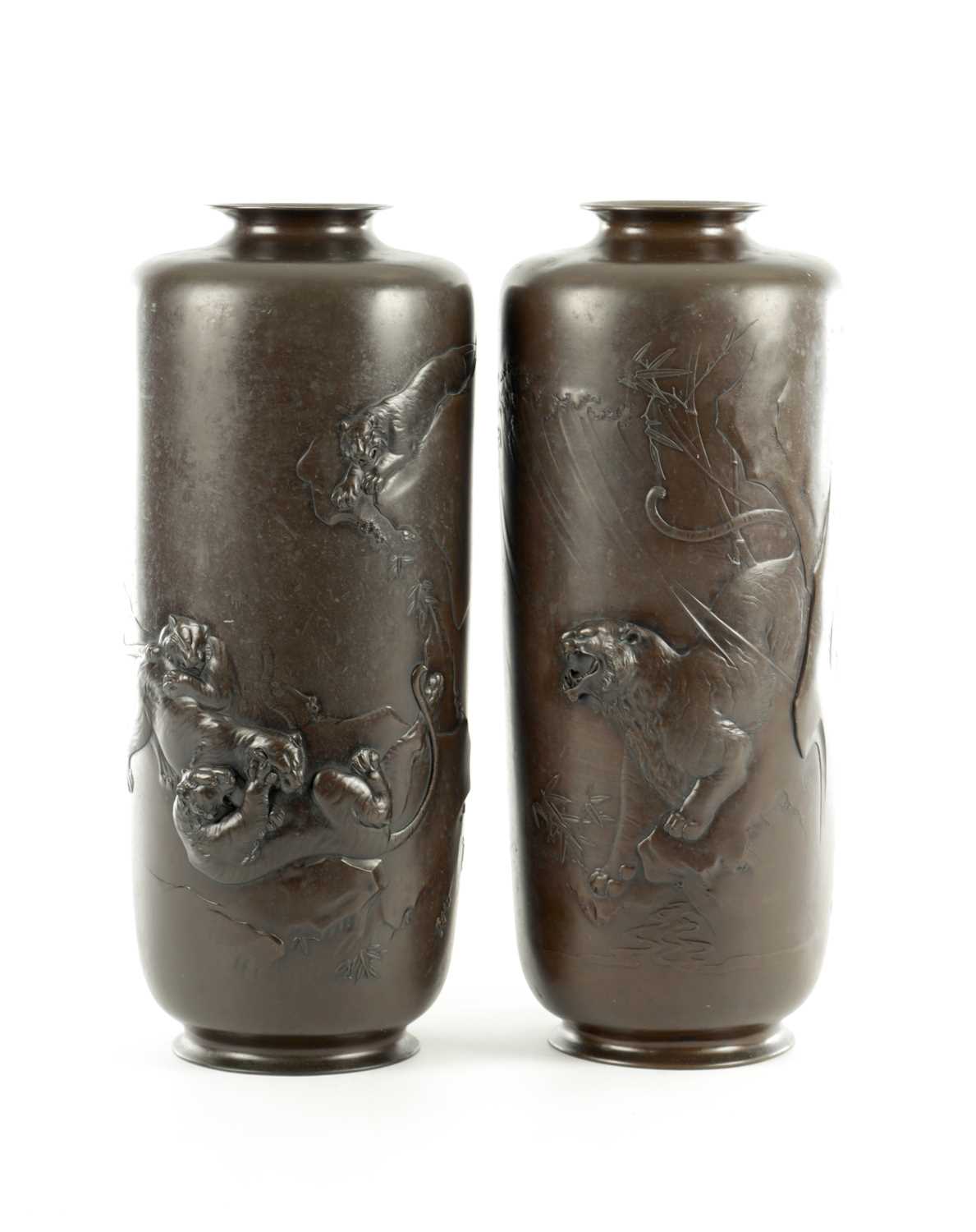 Lot 170 - A LARGE PAIR OF JAPANESE MEIJI PERIOD BRONZE VASES BY MIAYO