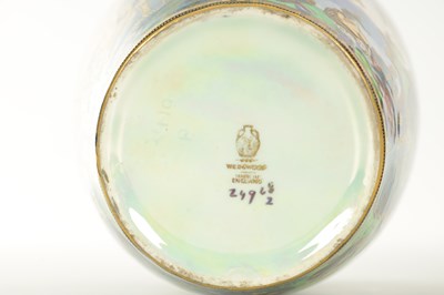 Lot 32 - A FINE PAIR OF 20TH CENTURY DAISY MAKEIG-JONES WEDGWOOD FAIRYLAND LUSTRE MALFREY GINGER JARS AND COVERS