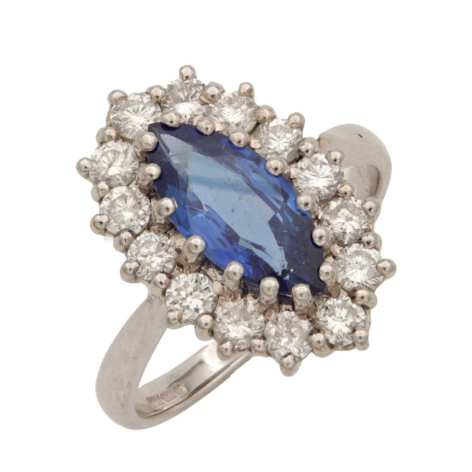 Lot 312 - AN 18CT WHITE GOLD SAPPHIRE AND DIAMOND RING