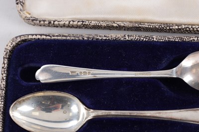 Lot 1687 - TWO CASED SETS OF MID 20TH CENTURY SILVER COFFEE AND TEA SPOONS
