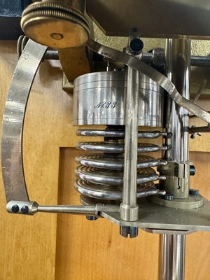 Lot 1072 - EX. ELGIN WATCH COMPANY RIEFLER OBSERVATORY REGULATOR CLOCK
