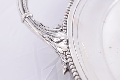 Lot 391 - A LARGE LATE VICTORIAN LONDON SILVER TWO-HANDLED OVAL TRAY