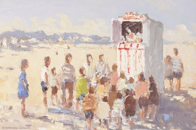 Lot 923 - WILLIAM NORMAN GAUNT (BRITISH 1918-2001) OIL ON BOARD DEPICTING CHILDREN WATCHING PUNCH AND JUDY