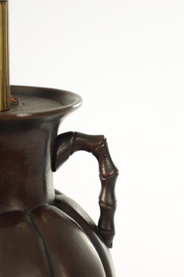 Lot 66 - A PAIR OF JAPANESE MEIJI PERIOD BRONZE TABLE LAMPS