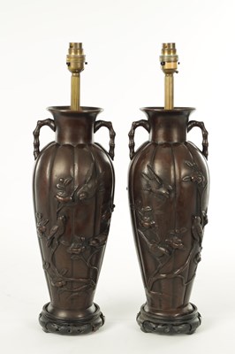 Lot 66 - A PAIR OF JAPANESE MEIJI PERIOD BRONZE TABLE LAMPS
