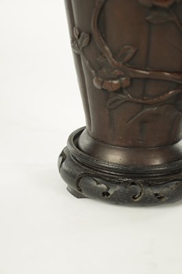 Lot 66 - A PAIR OF JAPANESE MEIJI PERIOD BRONZE TABLE LAMPS