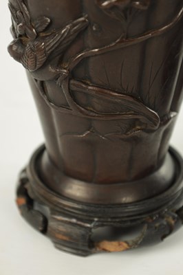 Lot 66 - A PAIR OF JAPANESE MEIJI PERIOD BRONZE TABLE LAMPS