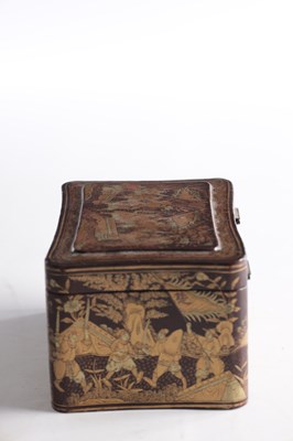Lot 50 - A 19TH CENTURY CHINESE EXPORT LACQUERWORK TEA CADDY