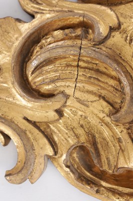 Lot 589 - A PAIR OF 18TH CENTURY CARVED GILTWOOD WALL BRACKETS
