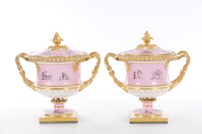 Lot 11 - AN IMPRESSIVE PAIR OF EARLY 19TH CENTURY WORCESTER BARR FLIGHT & BARR LIDDED ICE PAILS