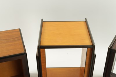 Lot 569 - A COLLECTION OF FIVE ART DECO VENNERED DISPLAY STANDS