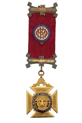 Lot 615 - A 9CT GOLD AND ENAMEL ORDER OF THE BUFFALO'S MEDAL PENDANT