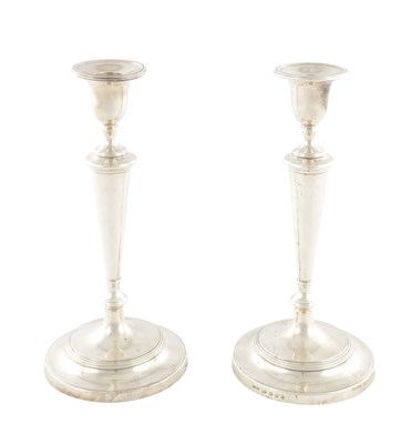 Lot 156 - A PAIR OF GEORGE III SILVER CANDLESTICKS