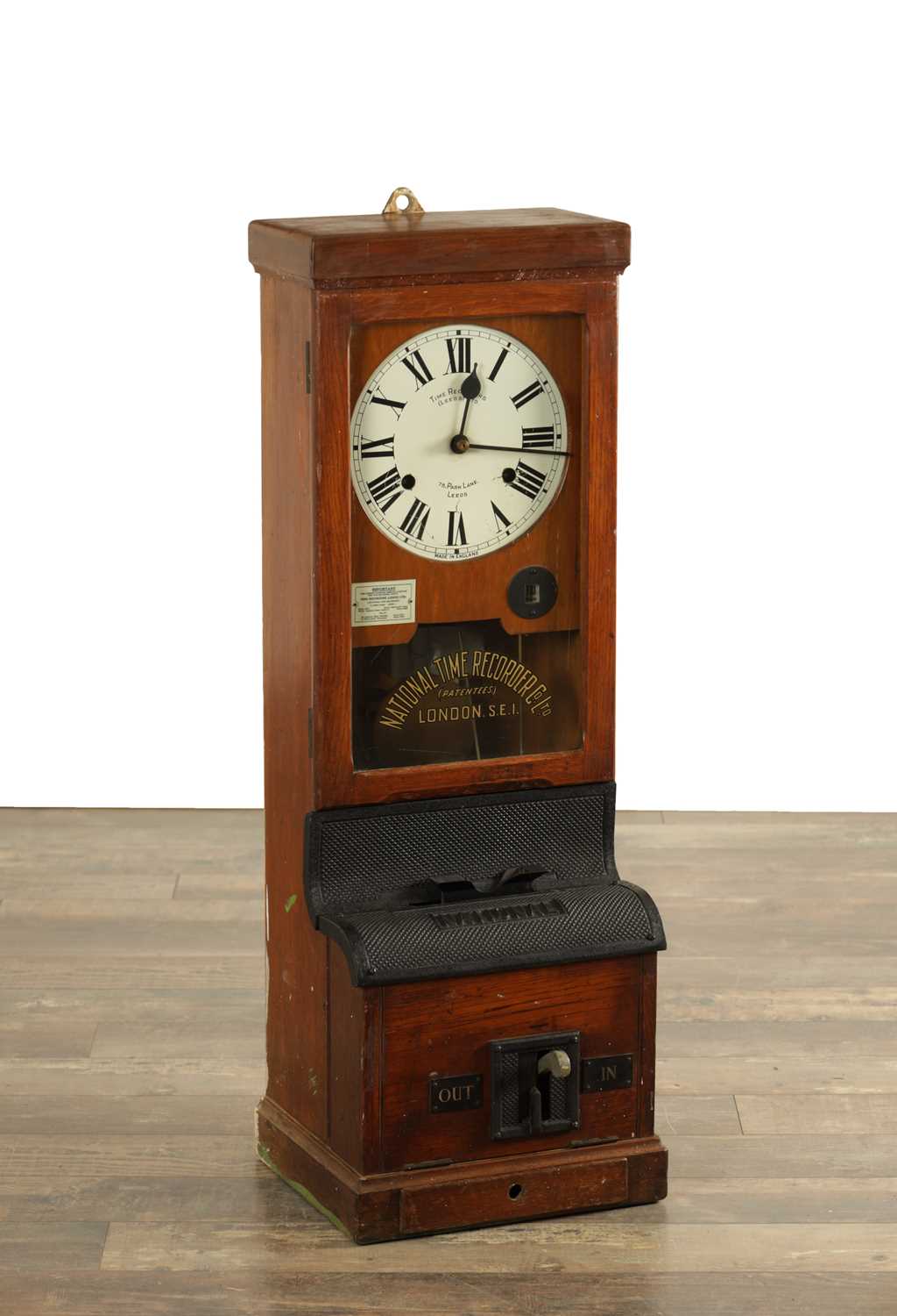 Lot 1388 - NATIONAL TIME RECORDER CO. LTD. A LATE 19TH CENTURY OAK CASED CLOCKING IN MACHINE