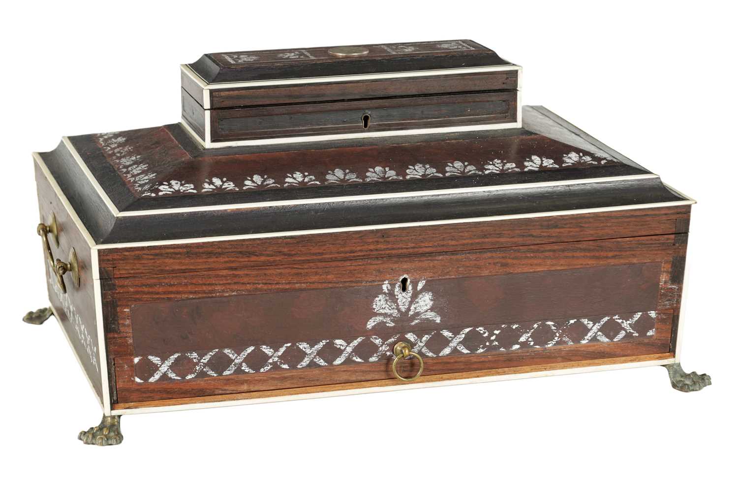 Lot 482 - A LARGE EARLY 19TH CENTURY ANGLO INDIAN WORKBOX