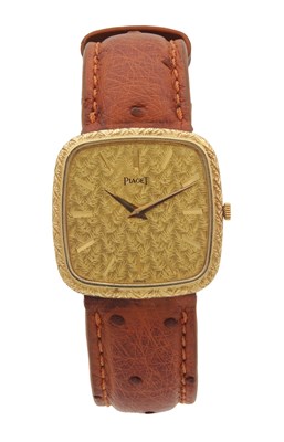 Lot 1239 - A GENTLEMAN'S 1970'S 18CT GOLD MANUAL WIND PIAGET WRISTWATCH