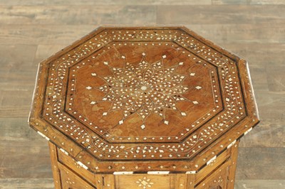 Lot 558 - A 19TH CENTURY INDIAN HARDWOOD AND BONE INLAID OCTAGONAL TABLE