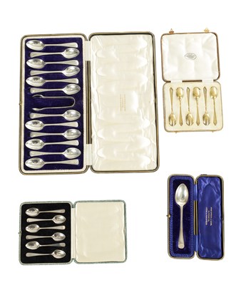 Lot 120 - A COLLECTION OF EARLY 20TH CENTURY CASED SILVER SPOONS