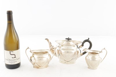 Lot 97 - AN EARLY 20TH CENTURY THREE PIECE TEA SERVICE