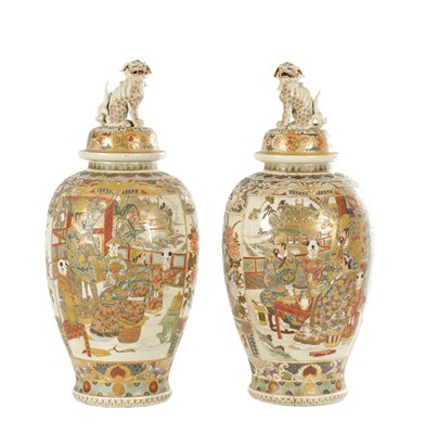 Lot 556 - A LARGE PAIR OF JAPANESE MEIJI PERIOD SATSUMA VASES AND COVERS