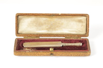 Lot 106 - AN EDWARDIAN CASED MINIATURE SILVER CRICKET BAT