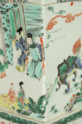 Lot 568 - A LARGE PAIR OF 19TH CENTURY CHINESE FAMILLE VERT PORCELAIN VASES