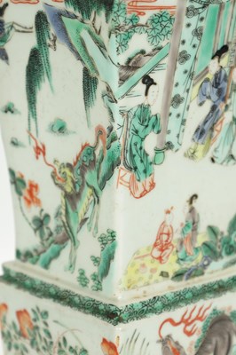 Lot 568 - A LARGE PAIR OF 19TH CENTURY CHINESE FAMILLE VERT PORCELAIN VASES