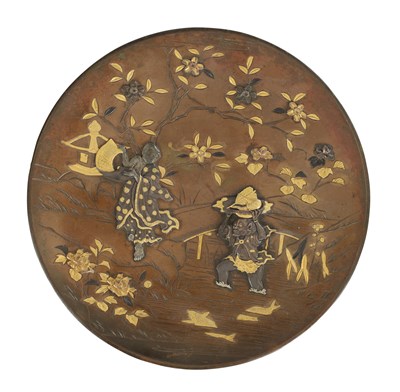 Lot 499 - A JAPANESE MEIJI PERIOD BRONZE AND MIXED METAL CHARGER