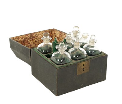 Lot 913 - AN 18TH CENTURY SHAGREEN AND SILVER WIRE TRAVELING APOTHECARY CASE