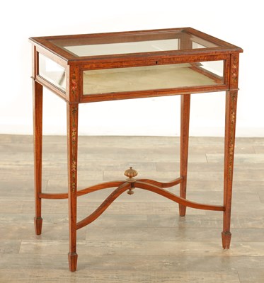 Lot 1610 - A 19TH CENTURY PAINTED SATINWOOD BIJOUTERIE TABLE