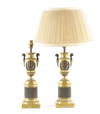 Lot 1038 - A PAIR OF 20TH CENTURY REGENCY STYLE BRONZE AND GILT BRONZE TABLE LAMPS