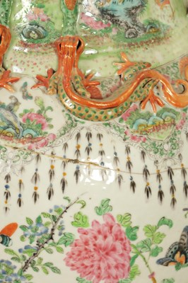 Lot 492 - A LARGE PAIR OF 19TH CENTURY FAMILLE ROSE CHINESE PORCELAIN VASES