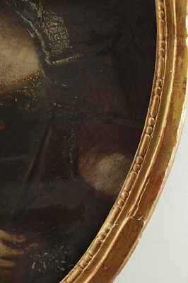 Lot 656 - AN 18TH CENTURY OIL ON CANVAS OVAL HALF LENGTH PORTRAIT OF A YOUNG LADY