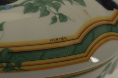 Lot 25 - A 20TH CENTURY HERMES ‘TOUCAN’ PATTERN PORCELAIN DINNER/TEA SERVICE