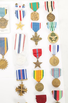 Lot 614 - A COLLECTION OF 19TH/20TH CENTURY BRITISH AND AMERICAN MEDALS