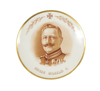 Lot 1668 - A EARLY 20TH CENTURY PORCELAIN COMMEMORATIVE PLATE