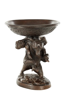 Lot 814 - A 19TH CENTURY CARVED BLACK FOREST TAZZA