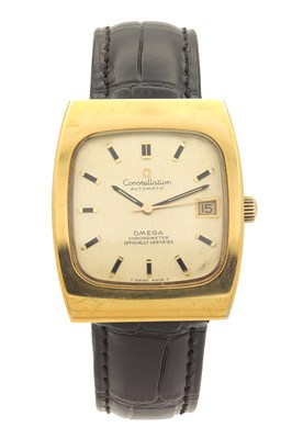 Lot 1198 - A GENTLEMAN'S VINTAGE GOLD PLATED OMEGA CONSTELLATION AUTOMATIC WRISTWATCH