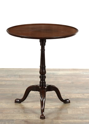 Lot 1600 - A GEORGE III MAHOGANY TRIPOD TABLE