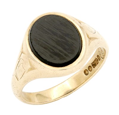 Lot 271 - A 9CT ROSE GOLD GENTLEMEN'S DRESS RING