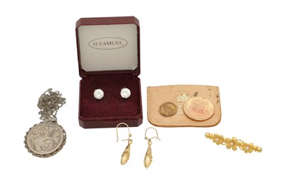 Lot 355 - A COLLECTION OF SEMI PRECIOUS METAL PIECES