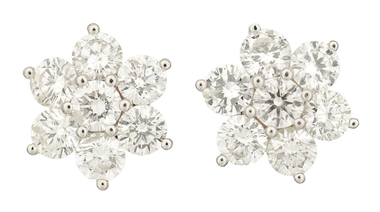 Lot 410 - A FINE PAIR OF DIAMOND AND WHITE GOLD EAR STUDS
