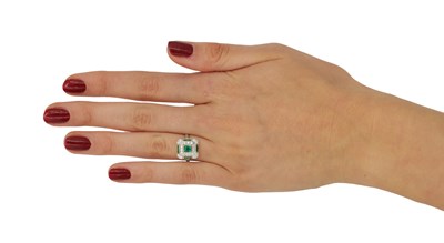 Lot 311 - AN ART DECO YELLOW GOLD, EMERALD AND DIAMOND DRESS RING