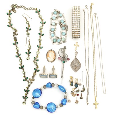 Lot 260 - A SMALL BOXED COLLECTION OF COSTUME JEWELLERY