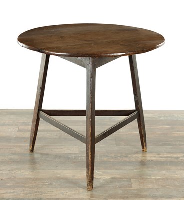 Lot 1480 - AN 18TH CENTURY OAK CRICKET TABLE