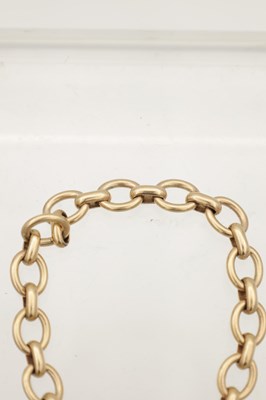 Lot 270 - A 9CT GOLD LOCKET BRACELET