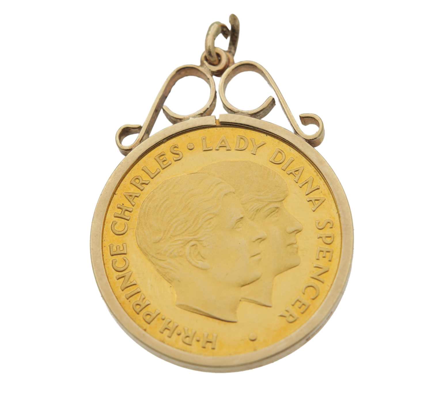 Lot 387 - A RARE 1981 PRINCE CHARLES AND LADY DIANA SPENCER GOLD SOVEREIGN