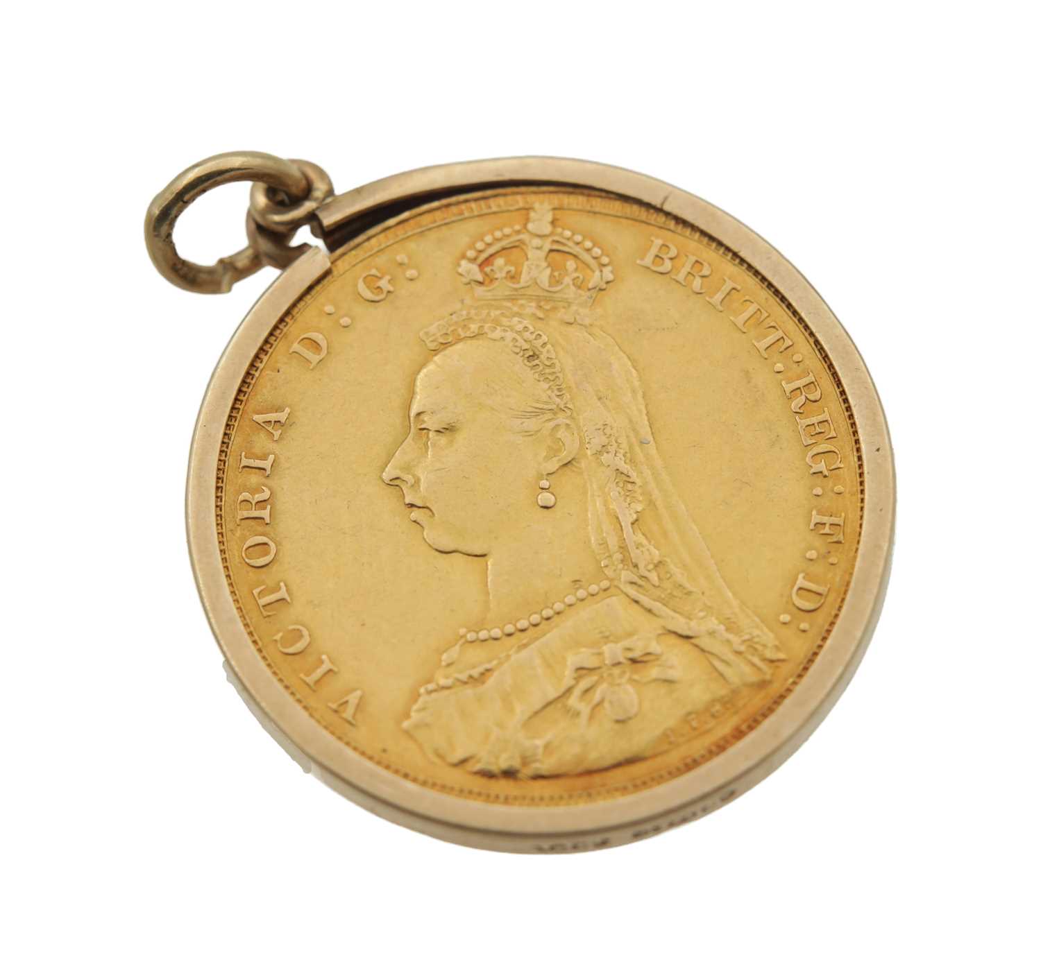 Lot 358 - AN 1887 QUEEN VICTORIA GOLD SOVEREIGN