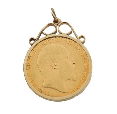 Lot 231 - A GEORGE V GOLD SOVEREIGN, 1907